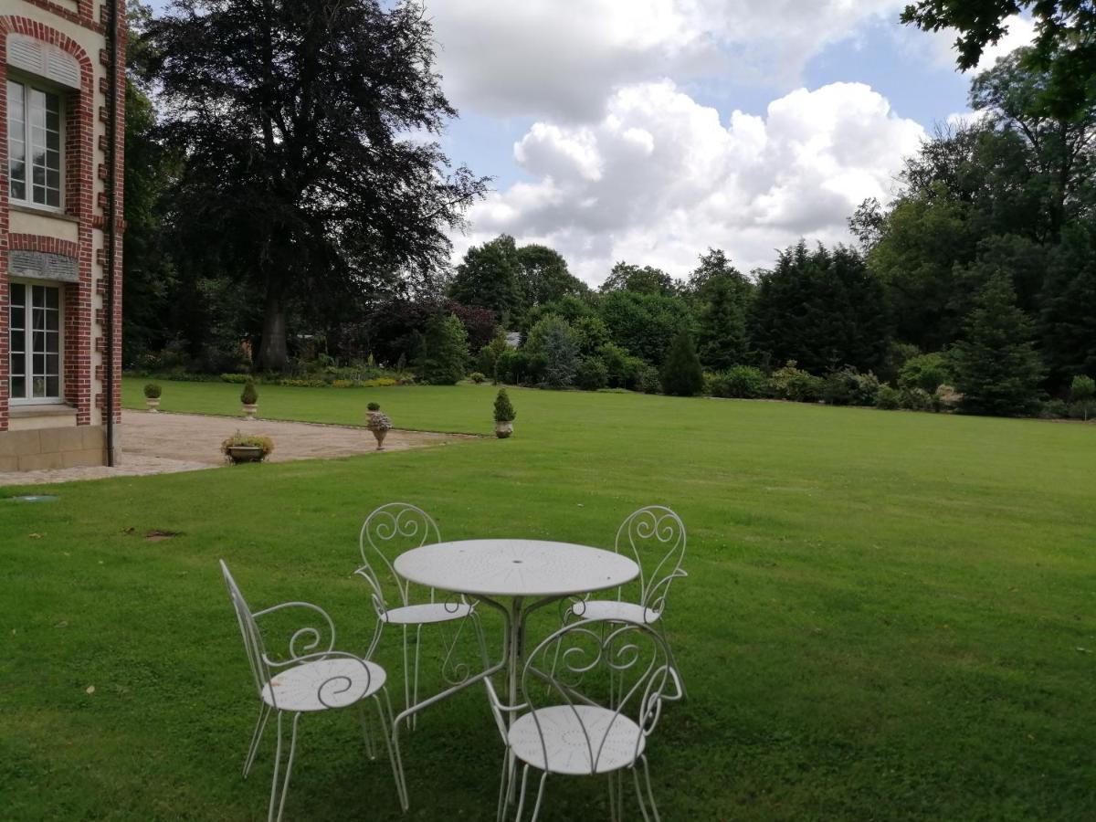 Chambre E Andre Le Domaine Des Jardins De Bracquetuit エクステリア 写真