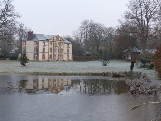 Chambre E Andre Le Domaine Des Jardins De Bracquetuit エクステリア 写真
