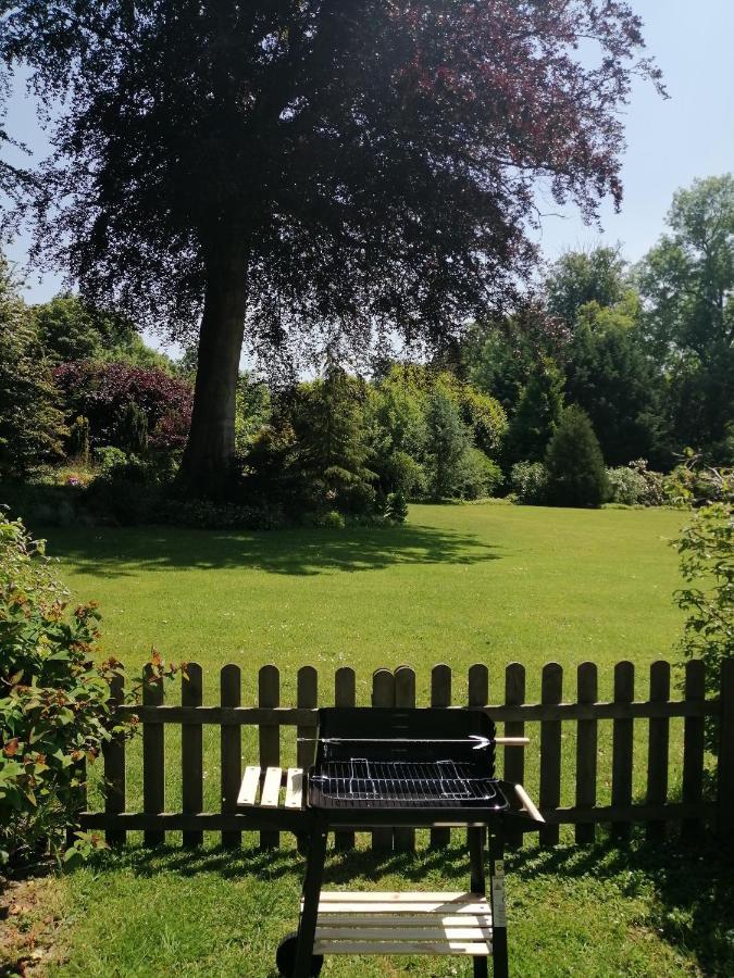 Chambre E Andre Le Domaine Des Jardins De Bracquetuit エクステリア 写真